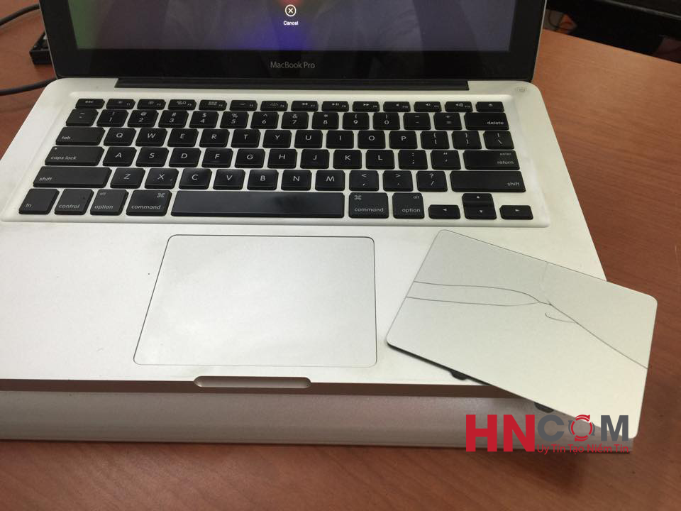 Thay mặt chuột touchpad cho macbook pro